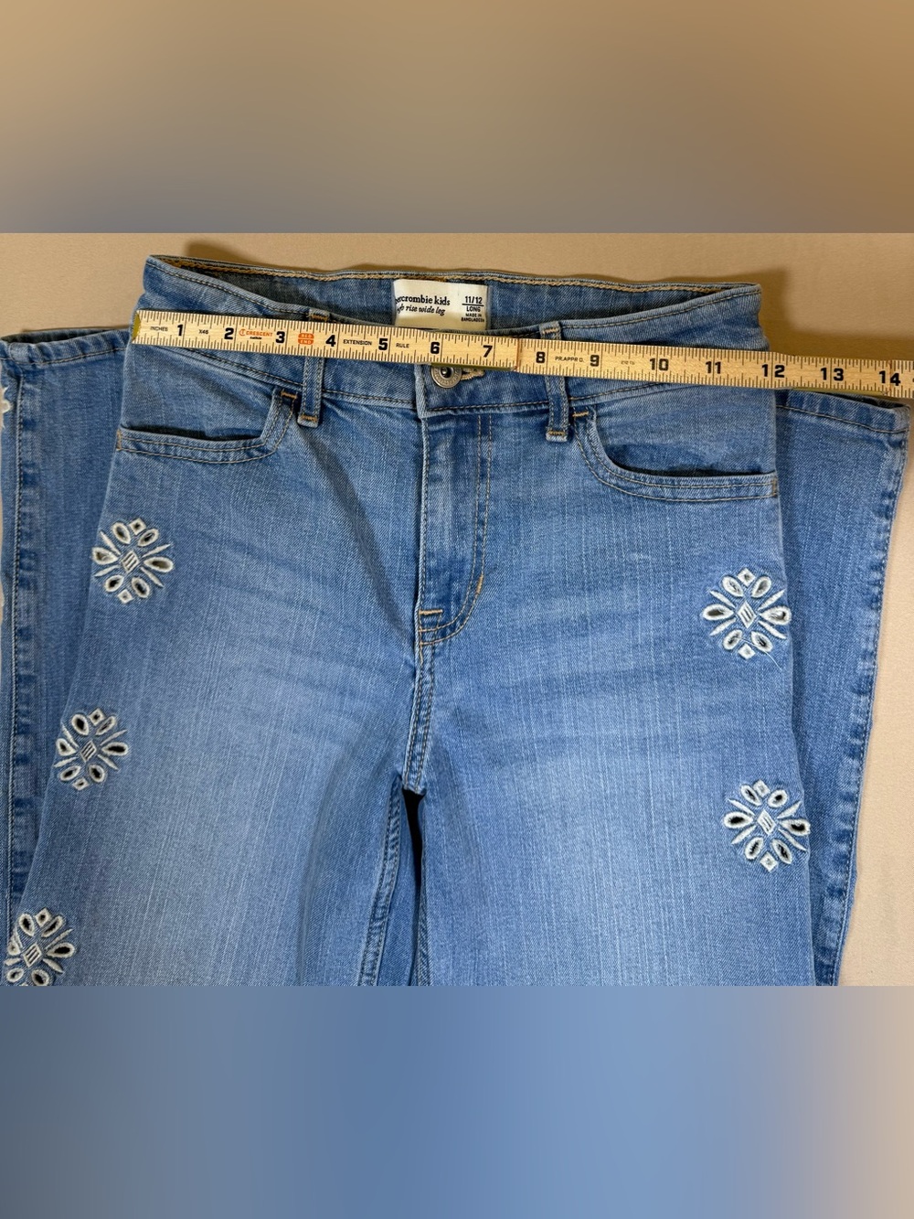 Abercrombie Kids Girls Light Blue Embroidered Wide-Leg Jeans, Size 11/12 Long. - Picture 11 of 16
